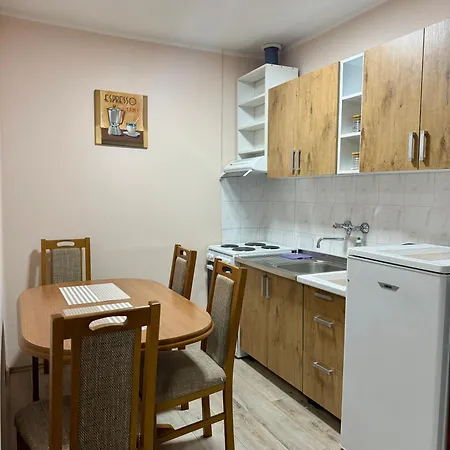 아파트 Kuca Elbrus