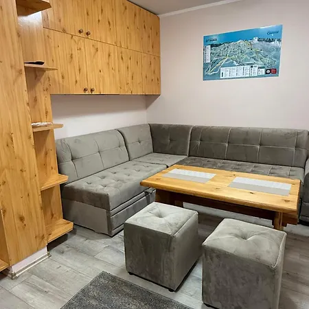 Kuca Elbrus 자호리나