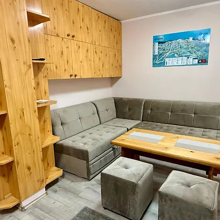 아파트 Kuca Elbrus *